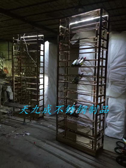 不銹鋼酒柜 天九成重塑金屬制品的優雅與匠心